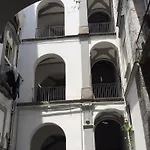 Daire Welcome House